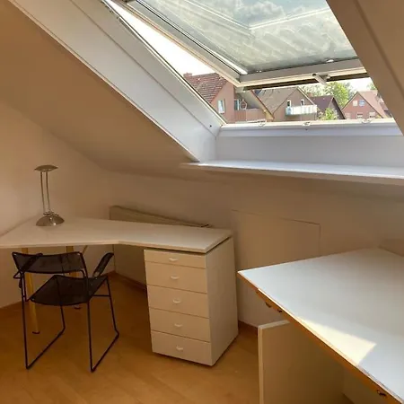 Apartamento Schoenes Dachapartment Gütersloh